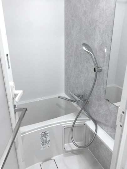 バス・シャワールーム　風呂