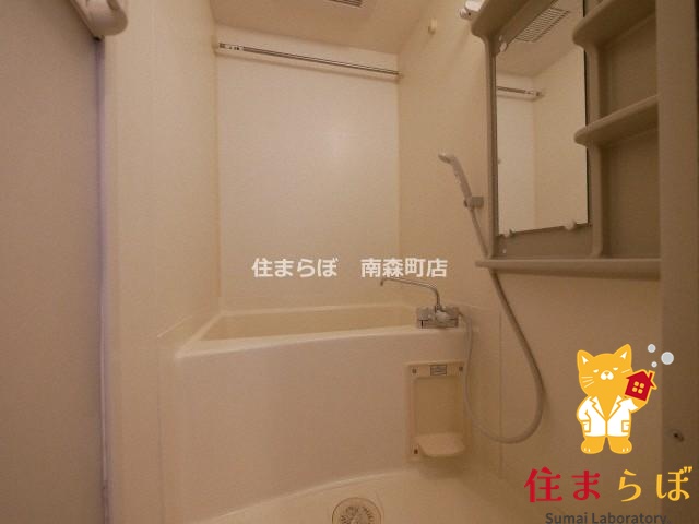 バス・シャワールーム　「見た目じゃなく、心に“しっくりくる”を大切に。」