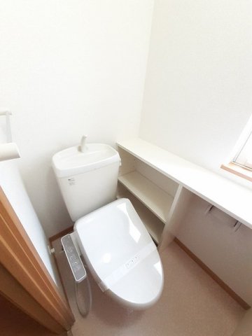 トイレ　コンパクトで使いやすいトイレです