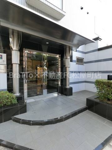 エントランス　マンション共用部分