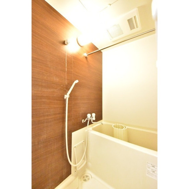 バス・シャワールーム　風呂