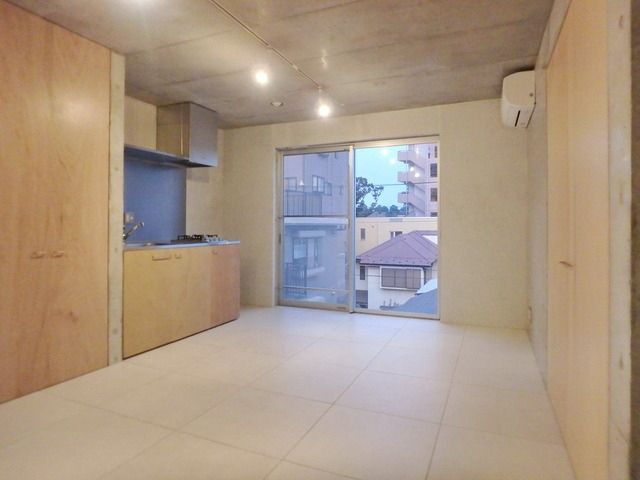 居室・リビング　★日当たり良好★