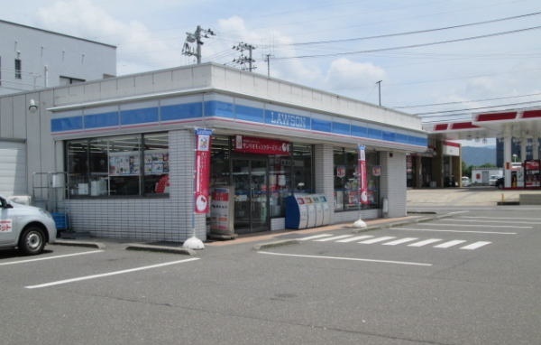 コンビニ　ローソン（コンビニ）まで300m