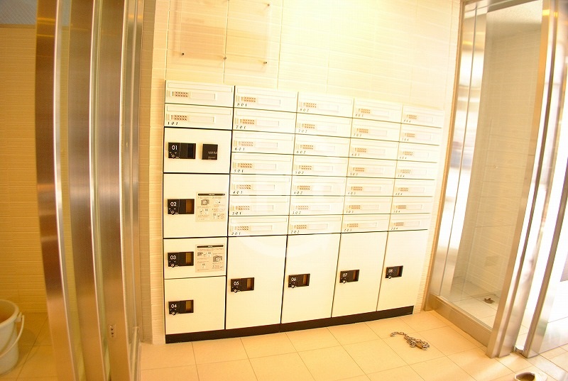 その他共有部分　エスカーサ心斎橋EAST　宅配BOX