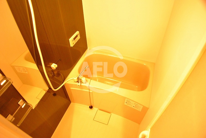 バス・シャワールーム　エスカーサ心斎橋EAST　風呂