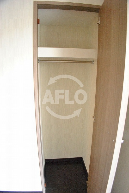 収納　エスカーサ心斎橋EAST　収納