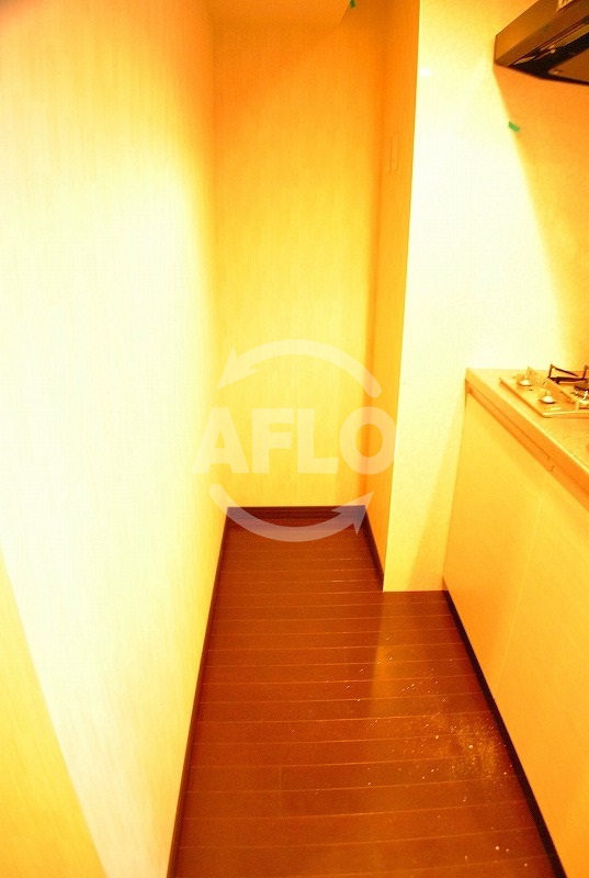 その他　エスカーサ心斎橋EAST　キッチン裏