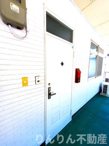 玄関　落ち着いた玄関です