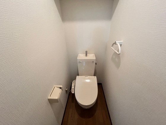 トイレ　※別部屋の写真です