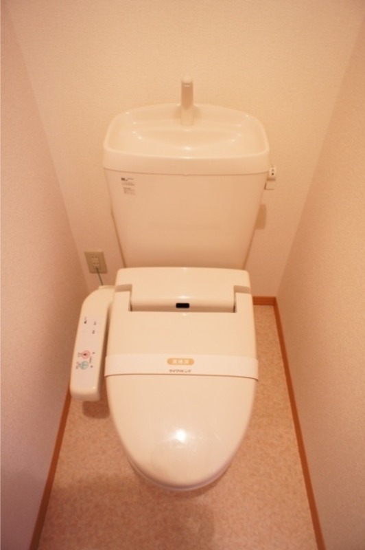 トイレ　図面と現状に相違がある場合には現状を優先