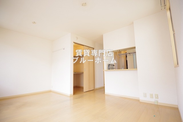 その他部屋・スペース　洋室の別アングルです！