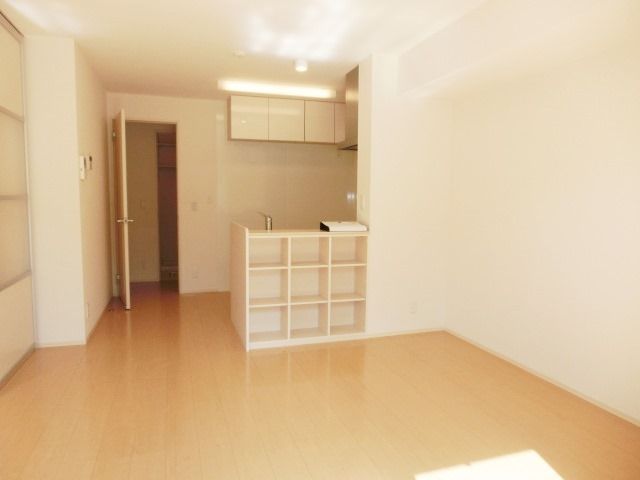 居室・リビング　２０１４年築のキレイなお部屋！