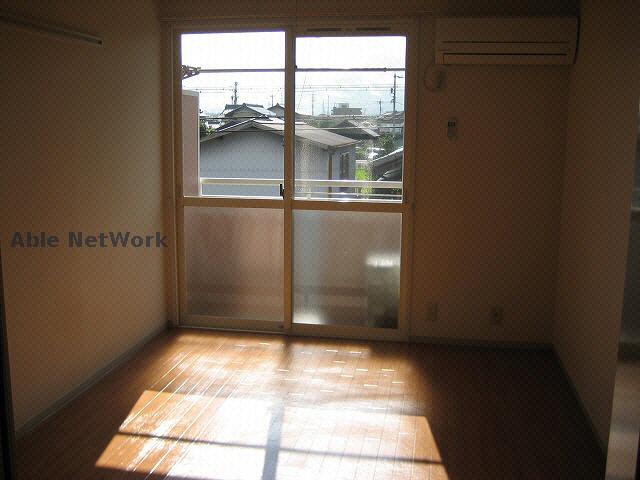 居室・リビング　※別室、参考画像