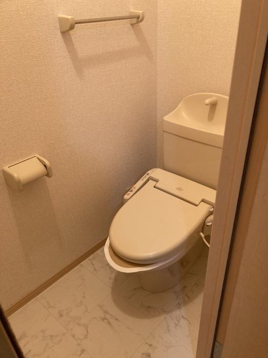 トイレ　トイレ