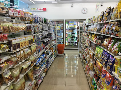 コンビニ　セブン－イレブン川崎武蔵小杉駅前店（コンビニ）まで550m