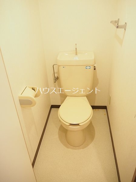 トイレ　バストイレ別です。※参考写真