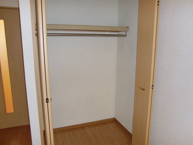 収納　参考写真（同建物別部屋のものです）