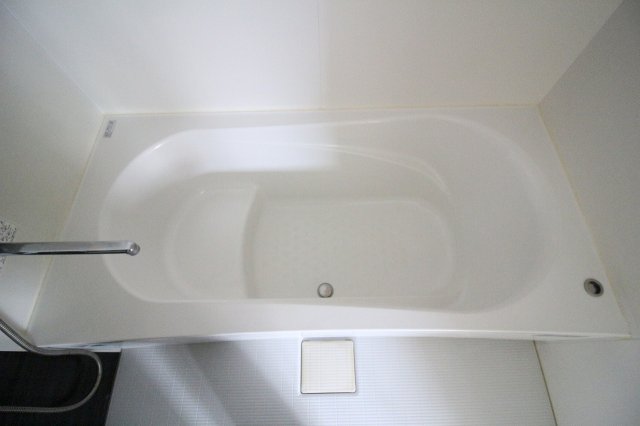 バス・シャワールーム　お風呂で日々の疲れを落としましょう