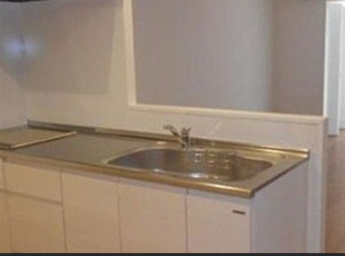 キッチン　※同タイプ別部屋の写真です。