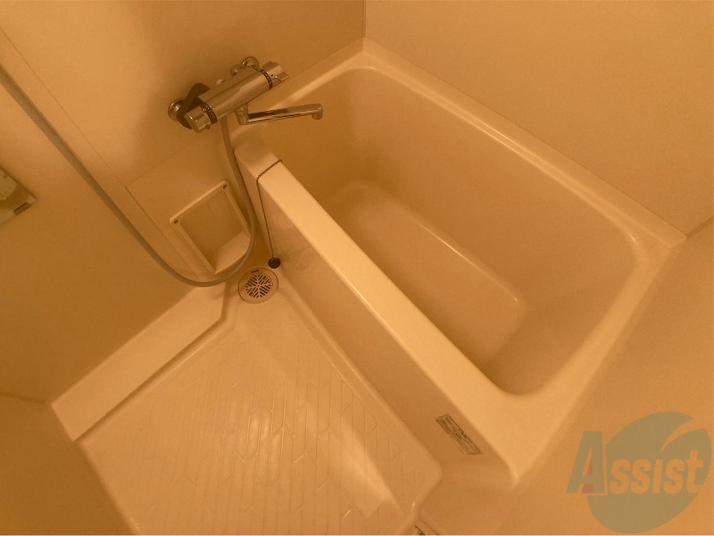 バス・シャワールーム　お風呂です。ゆっくりお風呂につかるのも体に良いですね～