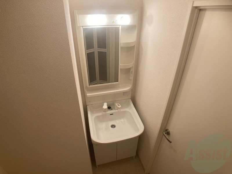 洗面設備　洗面台はありませんがこちらで洗顔などができます。