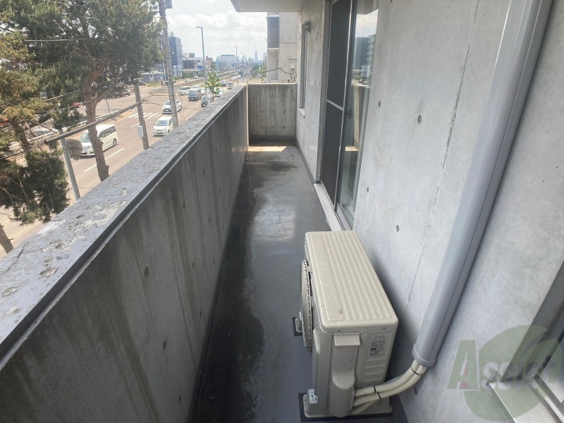 バルコニー　バルコニーです。洗濯物を干したり一息ついたりできますね！