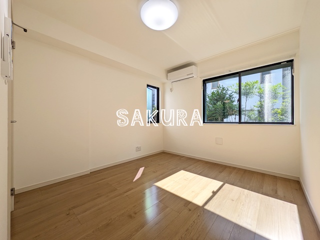 居室・リビング　使いやすい形の為、レイアウトを楽しめます♪