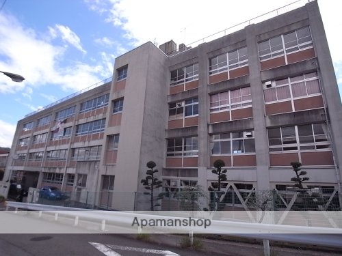 中学校　生駒南中学校（中学校）まで840m