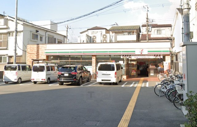 コンビニ　セブンイレブン　豊中服部本町1丁目店（コンビニ）まで488m