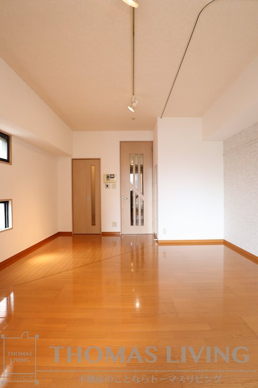 その他部屋・スペース　証明もオシャレな洋室です。