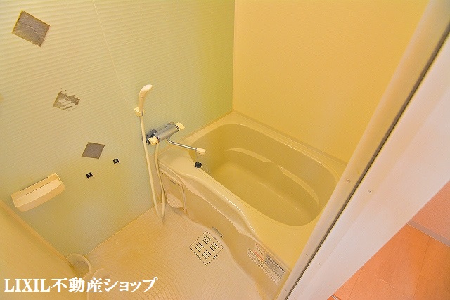 バス・シャワールーム　浴室です。