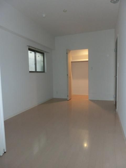 その他部屋・スペース　★２面採光のベットルームです★