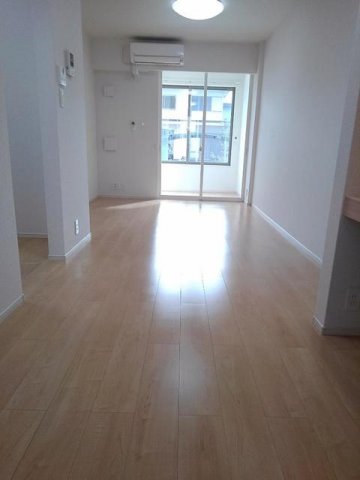 居室・リビング　広いリビング☆