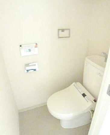 トイレ　★温水洗浄便座付きトイレ★