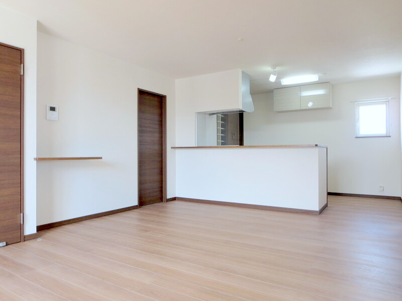 居室・リビング　広々リビングです♪