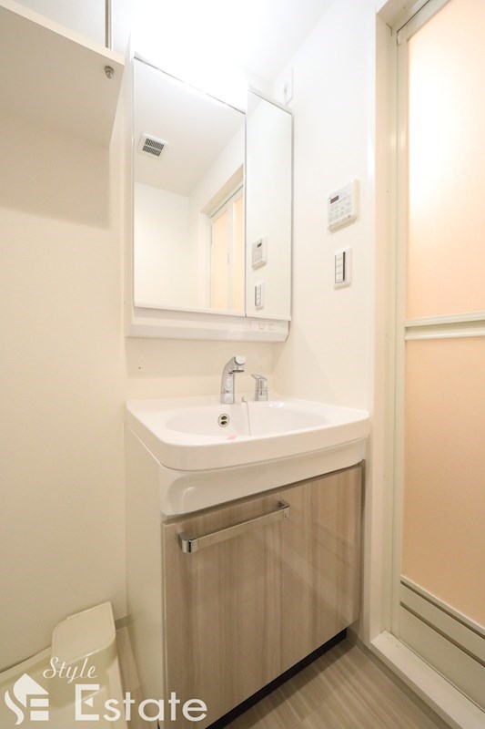 洗面設備　独立洗面台