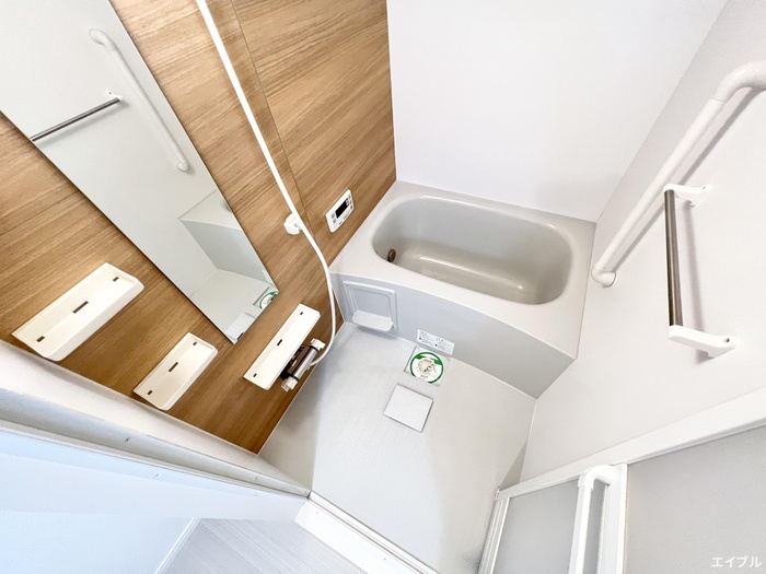 バス・シャワールーム　他号室の内観写真です。