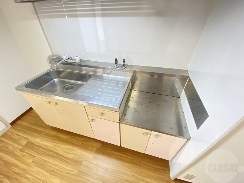 キッチン　別部屋の写真