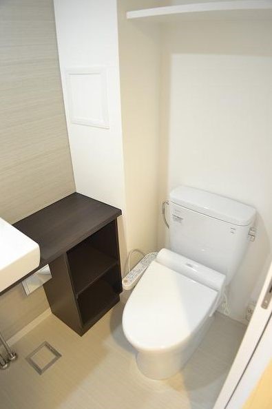 トイレ　弊社は全物件が仲介手数料半月分でご紹介可能です。