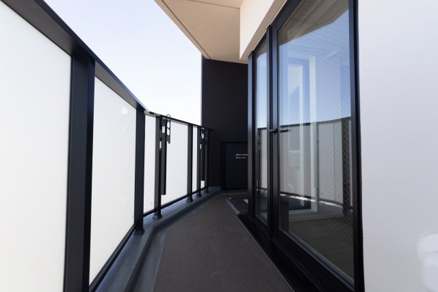 バルコニー　お洗濯にも便利なバルコニー付き