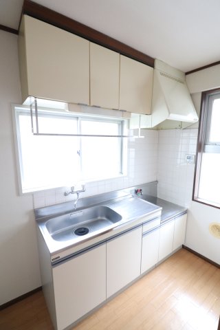 キッチン　※同間取り、別号室のお写真になります。
