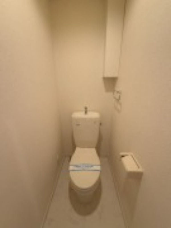 トイレ　別号室