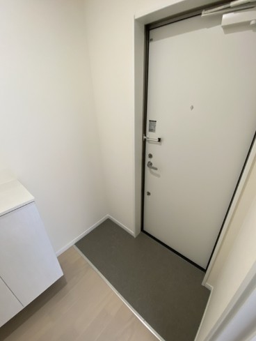 玄関　※別部屋参照写真となります。