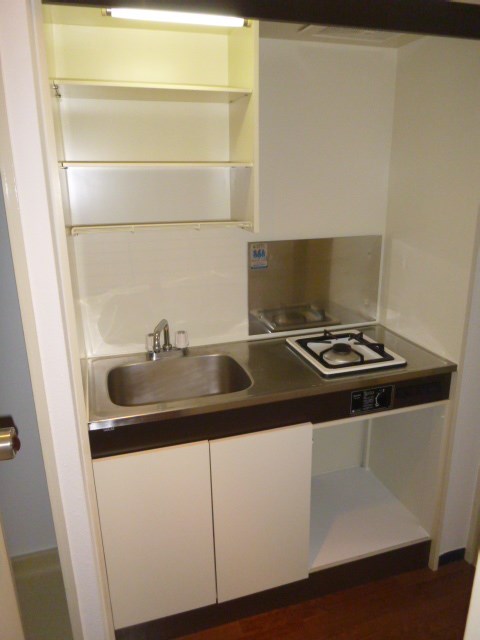 キッチン　※同タイプの他のお部屋です