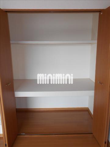 収納　奥行きのある収納です。