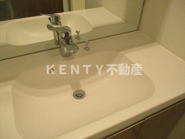 洗面設備　使いやすい洗面所です