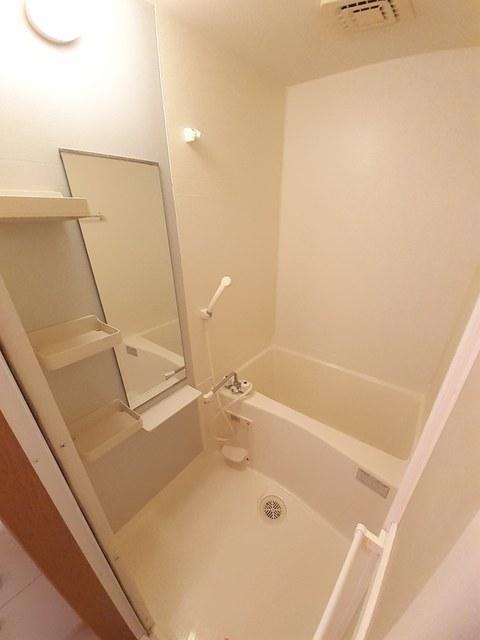 バス・シャワールーム　バスルーム