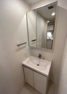 洗面設備　うれしい独立洗面台！