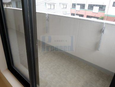 バルコニー　明るいバルコニー！