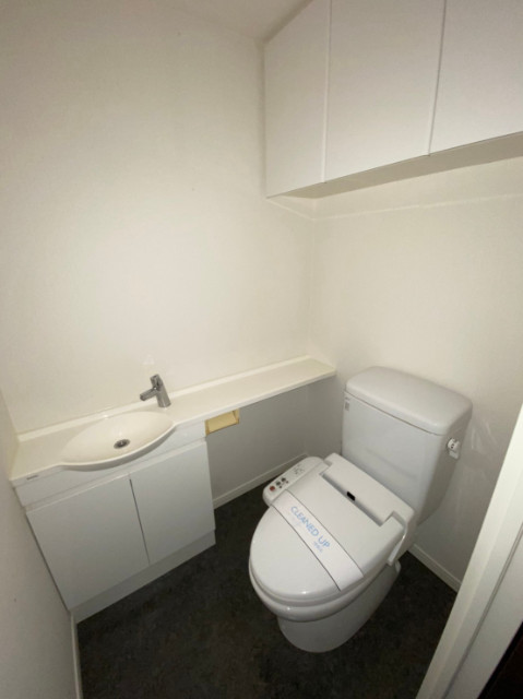 トイレ　別室参考画像です。